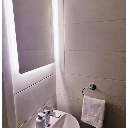 بيت ضيافة Station *